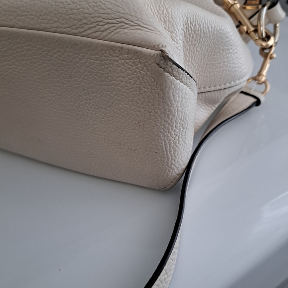 Coach White Leather Shoulder Bag - Picture 8 of 9